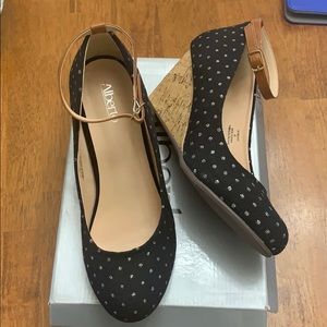 Brand new Alberto wedge size 40(9)